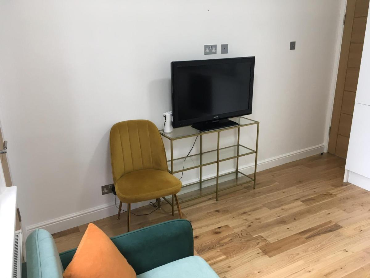 Newly Refurbished 2-Bedroom Flat In Notting Hill 伦敦 外观 照片